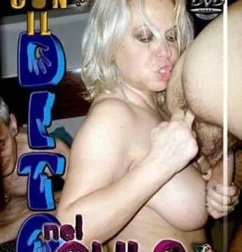 Con il dito nel culo